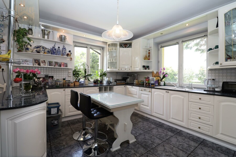 krakowski, Zielonki, Galicyjska, Pokój w okazałym domu pod Krakowem/ taras/ parking