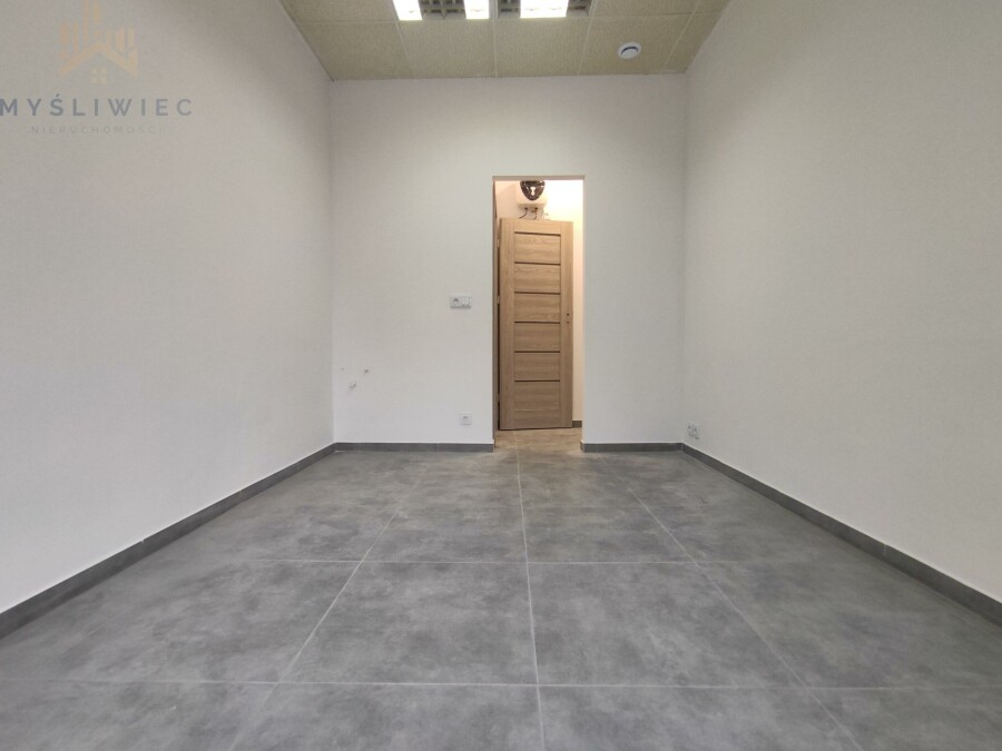 Kraków, Kraków-Śródmieście, Grzegórzki, al. płk. Władysława Beliny-Prażmowskiego, Tani lokal z WITRYNĄ / Śródmieście / parking