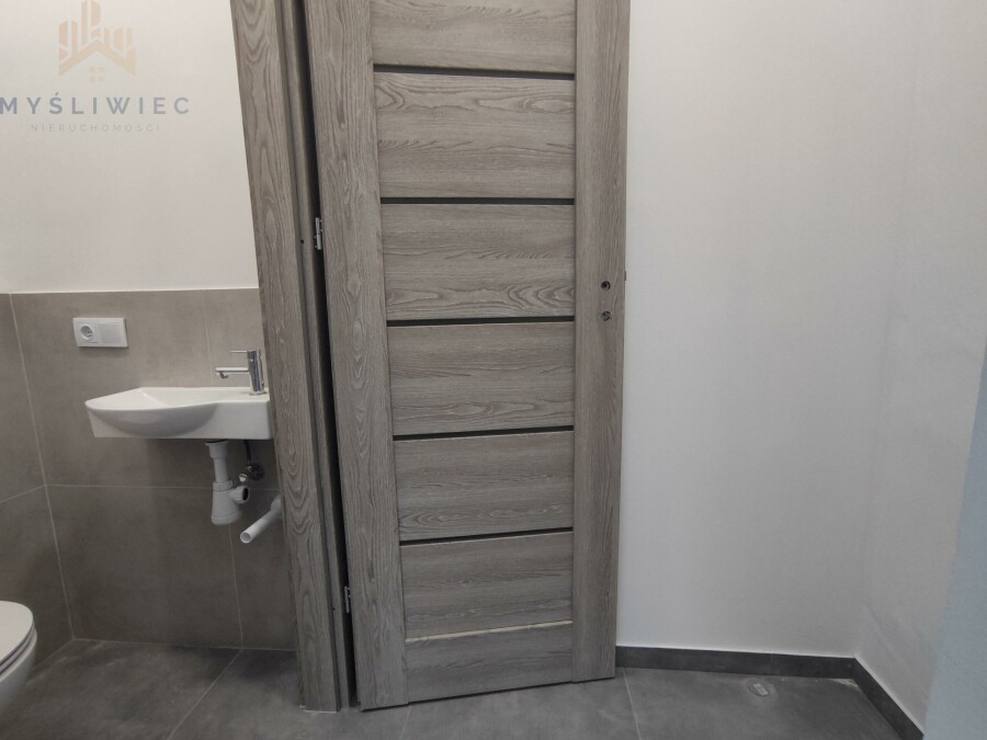 Kraków, Kraków-Śródmieście, Grzegórzki, al. płk. Władysława Beliny-Prażmowskiego, Tani lokal z WITRYNĄ / Śródmieście / parking