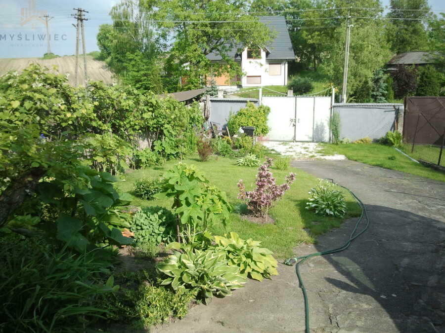 proszowicki, Koszyce, Dom z dwoma lokalami usługowymi / KOSZYCE RYNEK