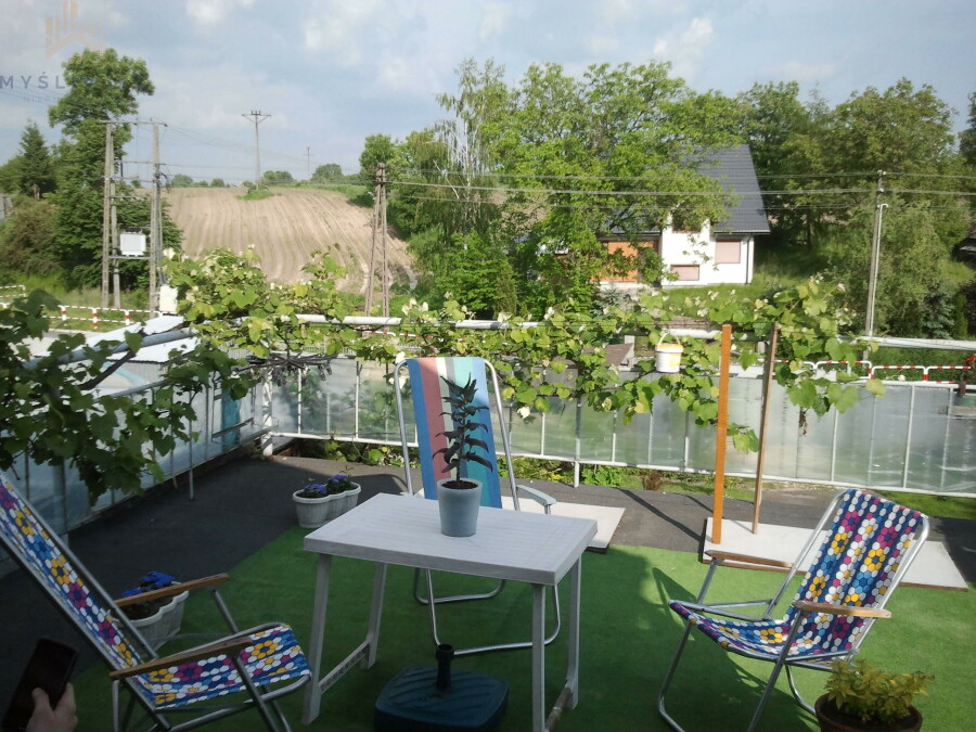 proszowicki, Koszyce, Dom z dwoma lokalami usługowymi / KOSZYCE RYNEK