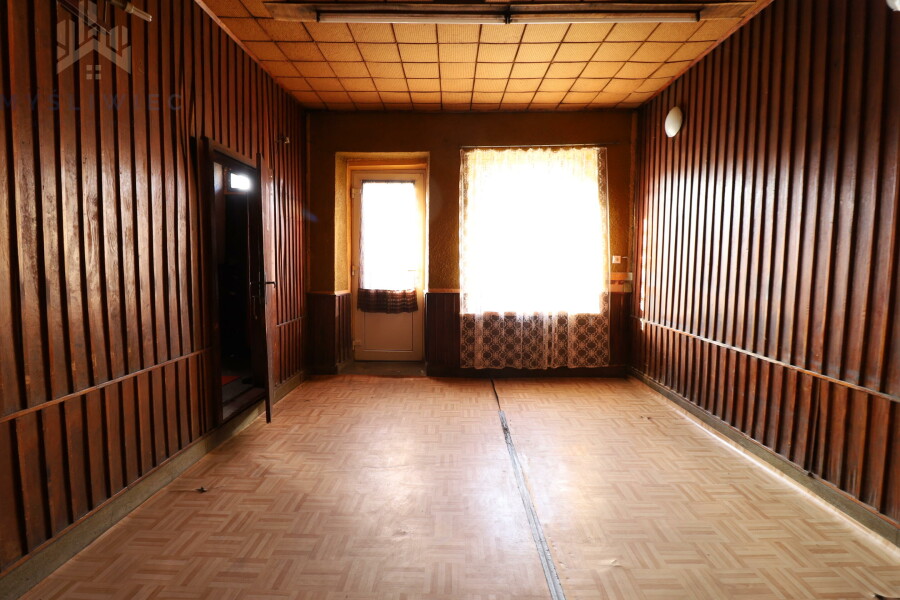 proszowicki, Koszyce, Dom z dwoma lokalami usługowymi / KOSZYCE RYNEK