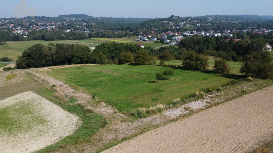 krakowski, Mogilany, Lusina, Brzegi, Lusina / budowlana 15 a / otwarty teren, media