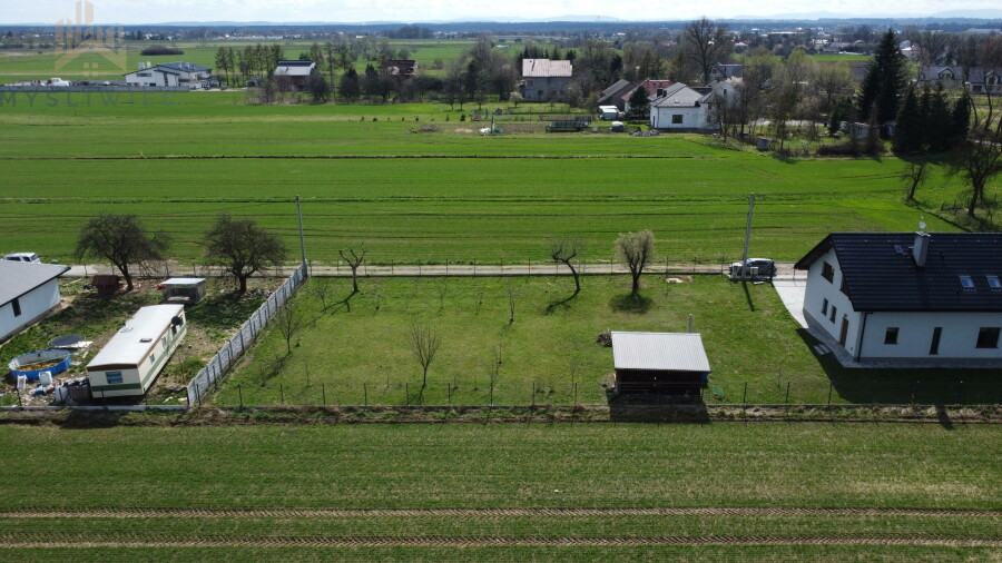 wielicki, Niepołomice, Brzeska, Ogrodzona działka ze wszystkimi mediami