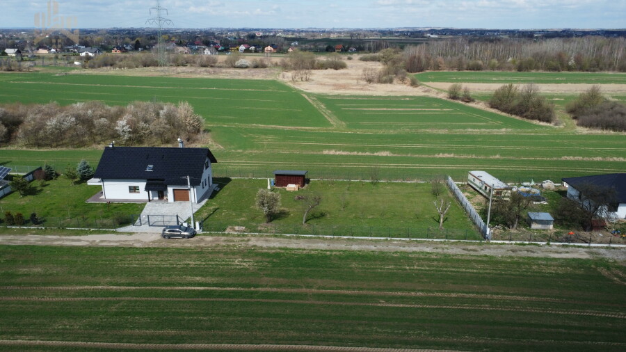 wielicki, Niepołomice, Brzeska, Ogrodzona działka ze wszystkimi mediami