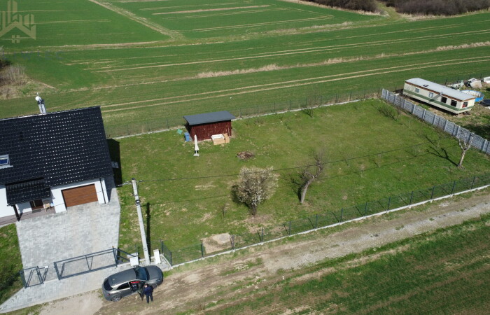 małopolskie, wielicki, Ogrodzona działka ze wszystkimi mediami