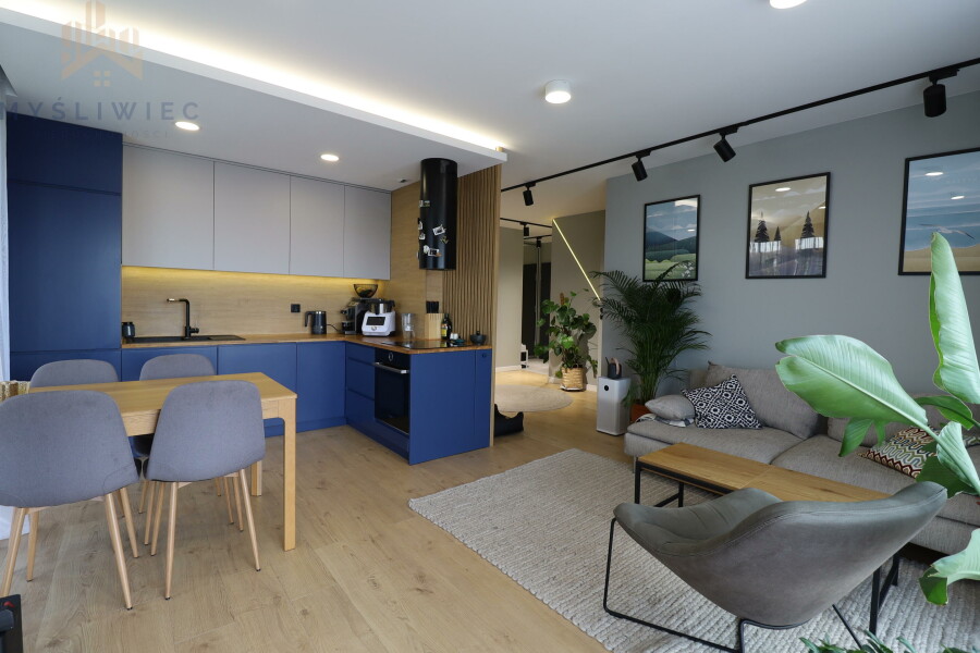 Kraków, Dębniki, Bpa. Albina Małysiaka, Do wejścia / taras 30m / hala garażowa/ smart home