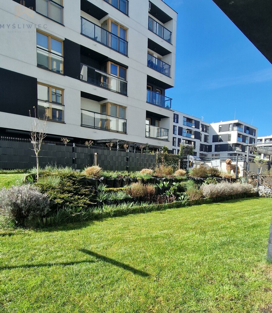 Kraków, Dębniki, Bpa. Albina Małysiaka, Do wejścia / taras 30m / hala garażowa/ smart home