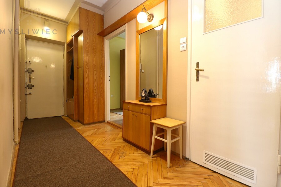 Kraków, Kraków-Śródmieście, Grzegórzki, Mogilska, Mieszkanie w centrum z potencjałem na 3 pokoje