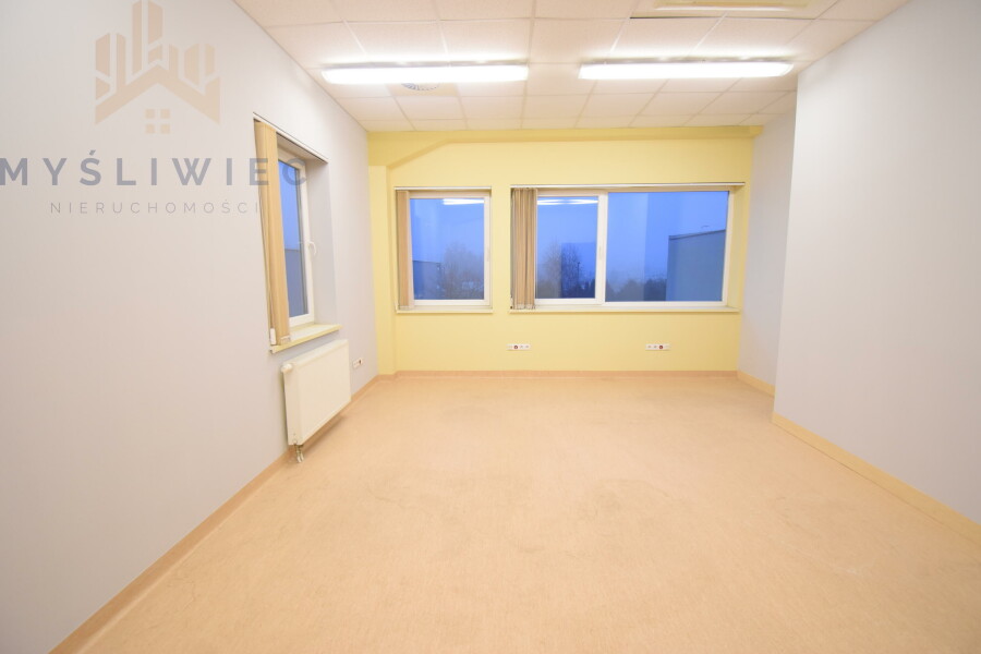 krakowski, Zabierzów, Balice, Sportowa, Biura i powierzchnie magazynowe / różne metraże / pierwsze piętro