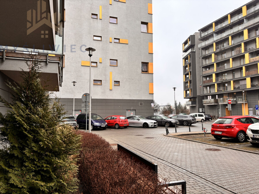 Kraków, Kraków-Nowa Huta, Czyżyny, Marii Dąbrowskiej, 3 pokojowe do wejścia / zamknięte osiedle / 2015 rok / tramwaj