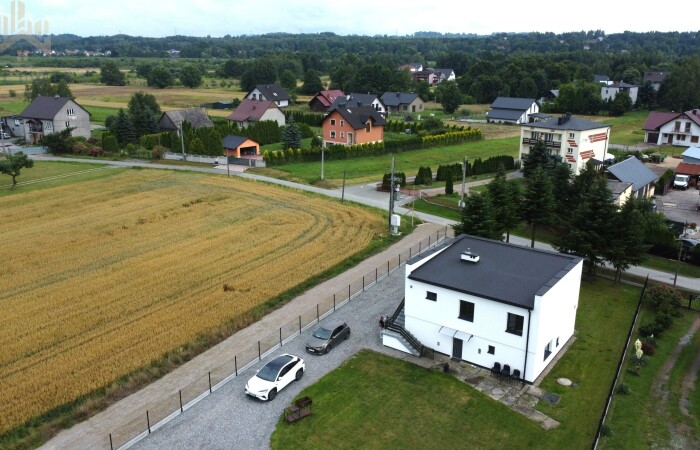 małopolskie, krakowski, Zadbany dom dwukondygnacyjny w Ochodzy na dużej działce