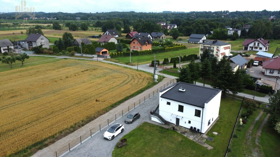 krakowski, Skawina, Ochodza, Zadbany dom dwukondygnacyjny w Ochodzy na dużej działce