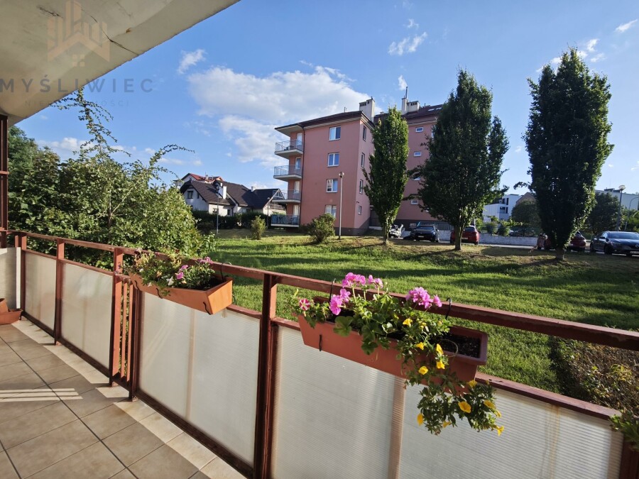 Kraków, Kraków-Podgórze, Wielicka, Wykończone | umeblowane | salon z aneksem + 2 sypialnie | balkon