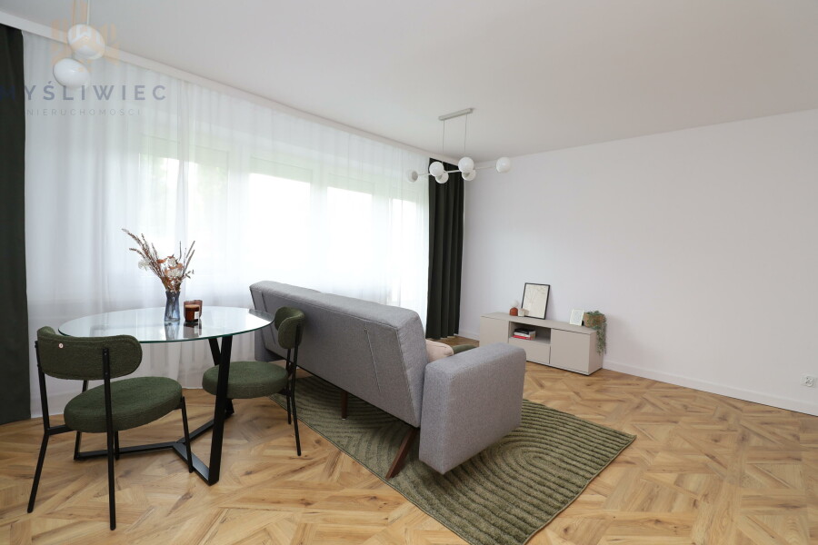 Kraków, Kraków-Podgórze, Wielicka, Wykończone | umeblowane | salon z aneksem + 2 sypialnie | balkon