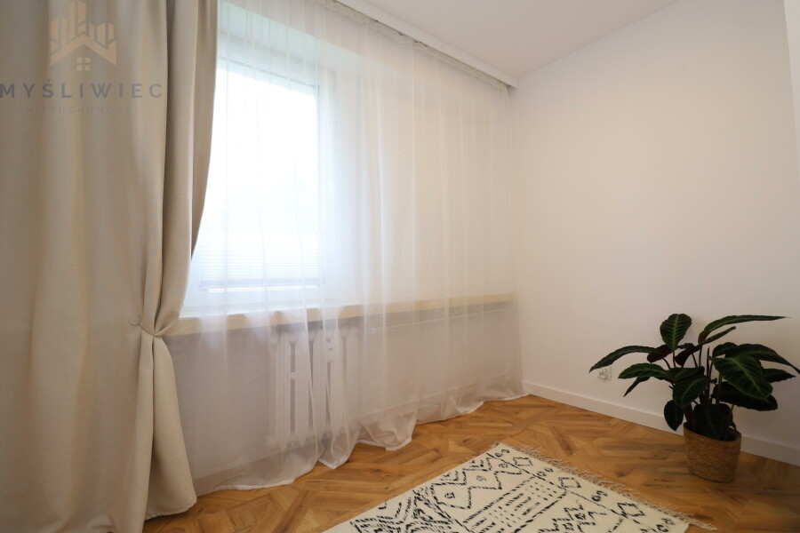Kraków, Kraków-Podgórze, Wielicka, Wykończone | umeblowane | salon z aneksem + 2 sypialnie | balkon