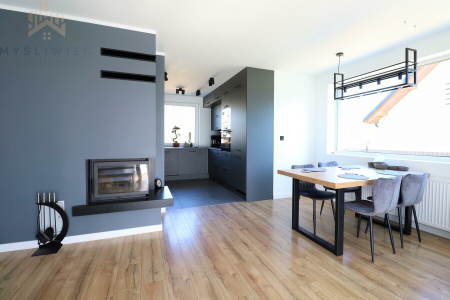 bocheński, Rzezawa, Dąbrówka, Nowy, przestronny dom  w pięknej okolicy pod lasem