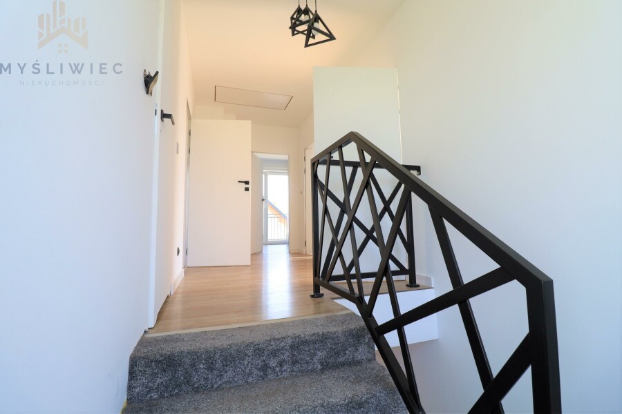 bocheński, Rzezawa, Dąbrówka, Nowy, przestronny dom  w pięknej okolicy pod lasem