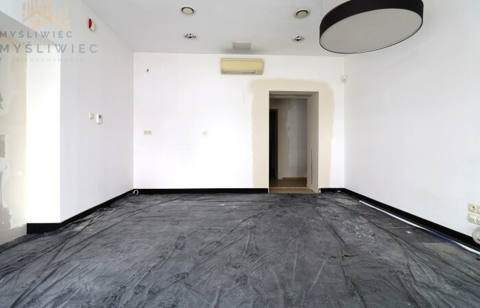 małopolskie, Kraków, Lokal z witryną na Olszy , duży ruch pieszy, AC