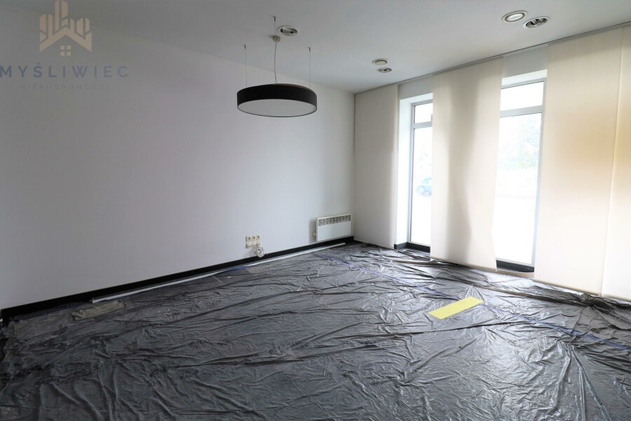 Kraków, Kraków-Śródmieście, Prądnik Czerwony, Pilotów, Lokal z witryną na Olszy , duży ruch pieszy, AC