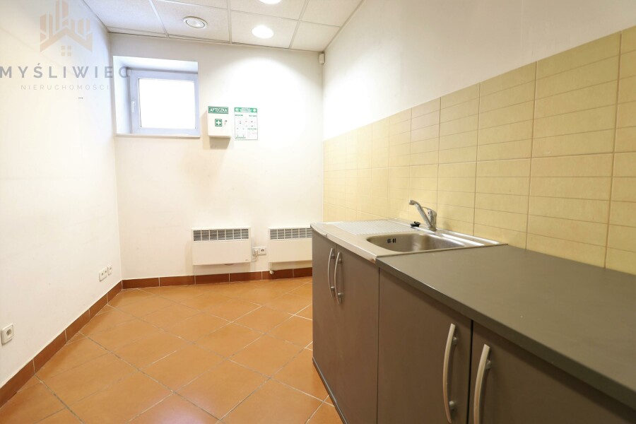 Kraków, Kraków-Śródmieście, Prądnik Czerwony, Pilotów, Lokal z witryną na Olszy , duży ruch pieszy, AC