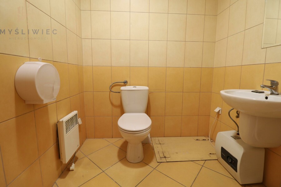 Kraków, Kraków-Śródmieście, Prądnik Czerwony, Pilotów, Lokal z witryną na Olszy , duży ruch pieszy, AC